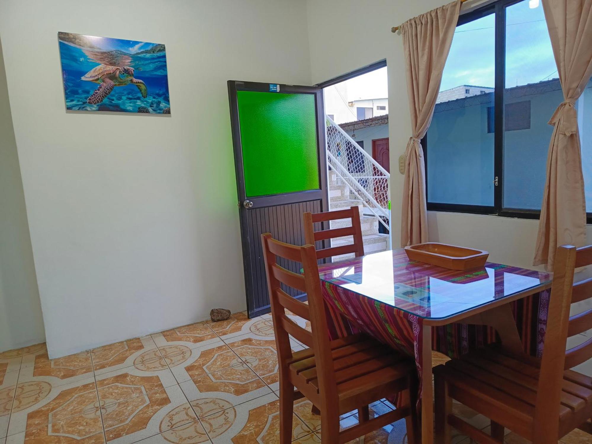 Teresita'S House Suites Con Cocina Privada Puerto Baquerizo Moreno Exteriör bild