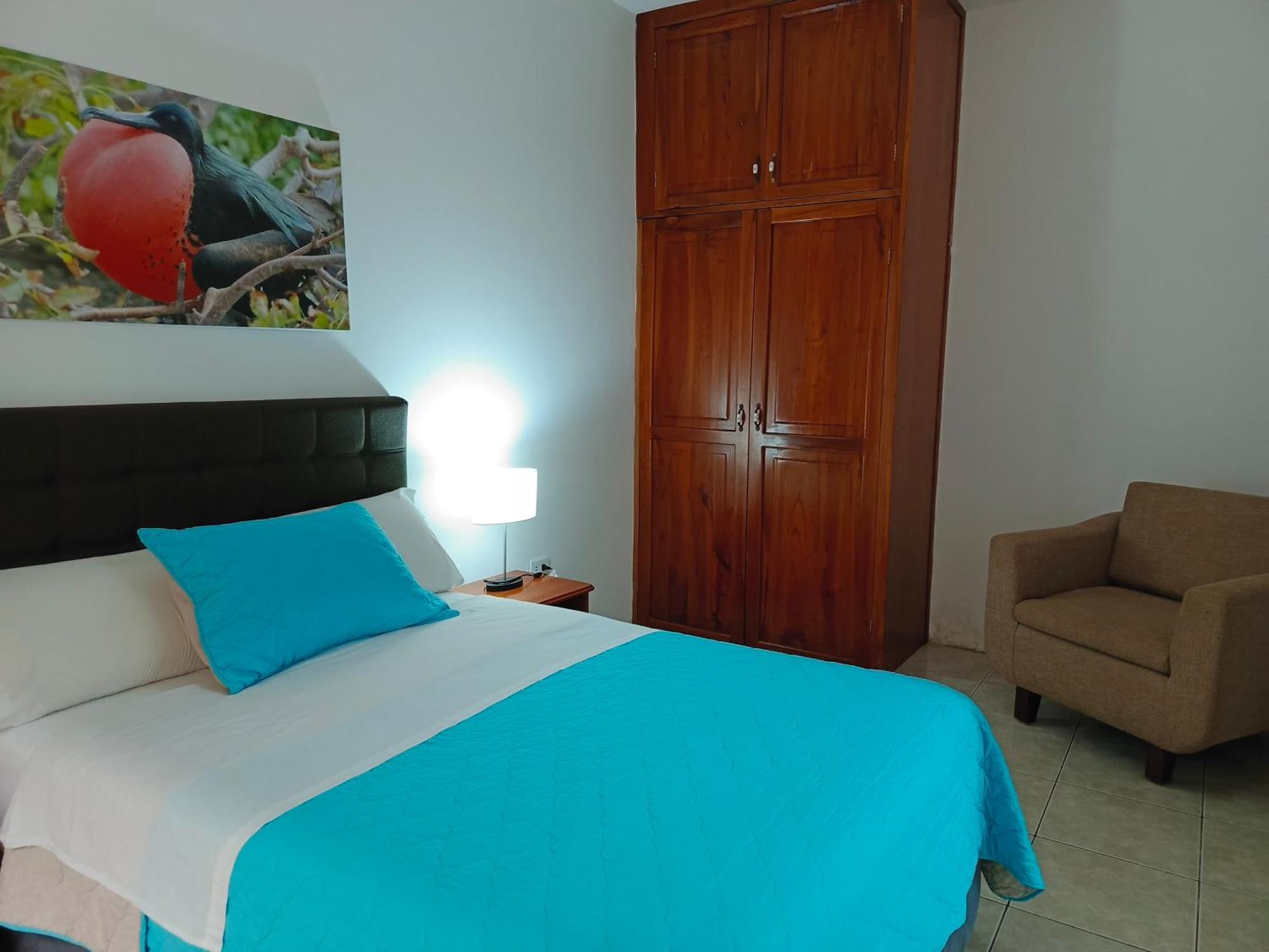 Teresita'S House Suites Con Cocina Privada Puerto Baquerizo Moreno Exteriör bild