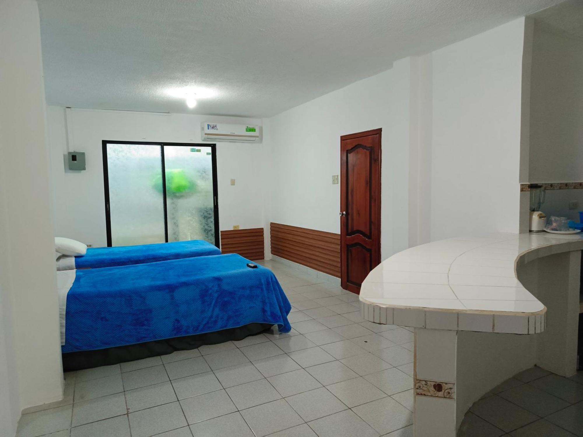 Teresita'S House Suites Con Cocina Privada Puerto Baquerizo Moreno Exteriör bild